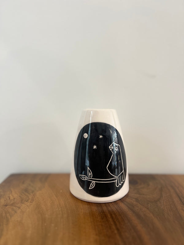 Hand-drawn bird sketch vase - Handmade Ceramic Vase